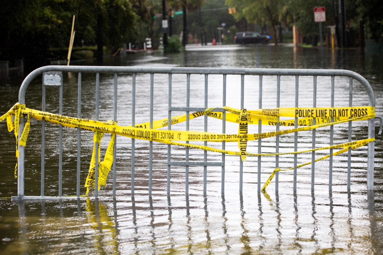 City of Charleston moves forward with ban on driving through floodwaters