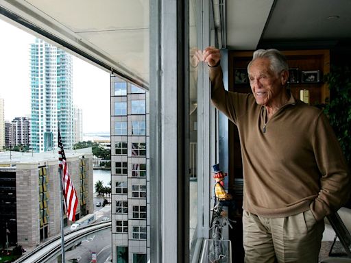 Tibor Hollo, Holocaust Survivor Who Transformed Miami Skyline, Dies at 96