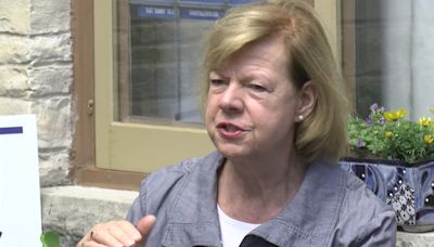 Senator Baldwin holds reproductive rights roundtable in Wauwatosa
