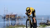 ‘Still 20 stages to go, eh?’ – Roglic dealt heavy blow by Evenepoel at Giro d’Italia