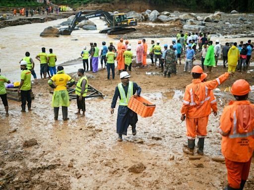 Varios deslaves provocados por las lluvias monzónicas dejan al menos 160 muertos en India