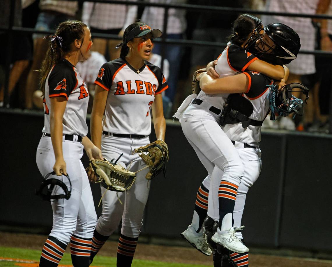 Regional final softball: Aledo bests Burleson Centennial, Keller falls to Denton Guyer