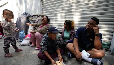 Autoridades encuentran migrantes latinoamericanos y asiáticos abandonados en una bodega en México - El Diario NY