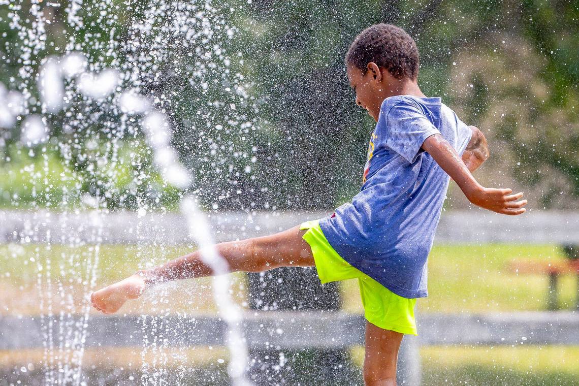 Lexington could break a record temperature this week as heat wave continues