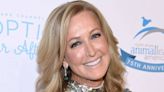 Lara Spencer wows in figure-hugging red dress as she takes center stage on GMA