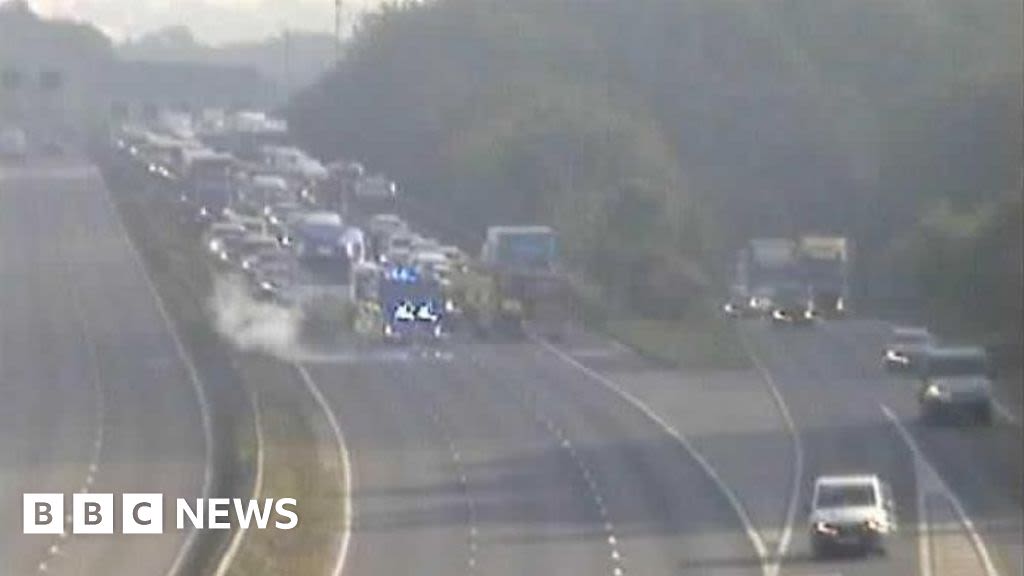 Kent: M25 lanes reopen following car fire
