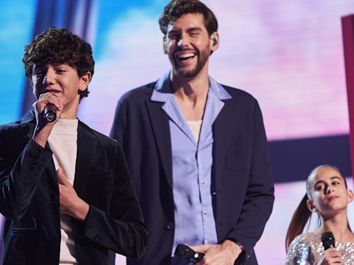 ¡Brutal! Álvaro Soler canta ‘Muero’ junto a Mario y Alira en la Gran Final de La Voz Kids
