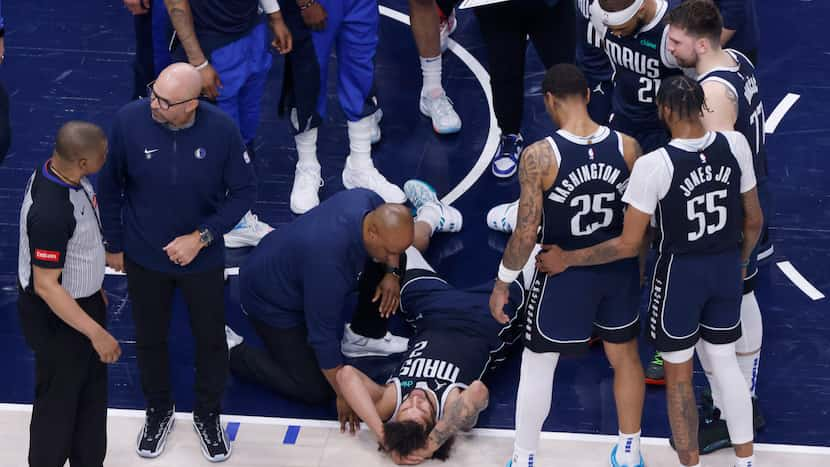 Mavericks center Dereck Lively II exits Game 3 vs. T-Wolves after taking knee to the head