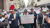 Emolienteros formales protestan contra la MML por retiro del Centro de Lima para el ingreso de nuevos ambulantes