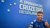 Matheus Henrique é apresentado e revela adiamento de lua de mel por causa do Cruzeiro
