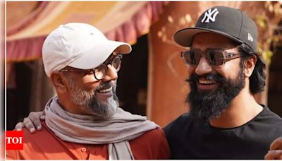 Vicky Kaushal celebrates 'Chaava' director Laxman Utekar's birthday with heartwarming BTS Pic | Hindi Movie News - Times of India