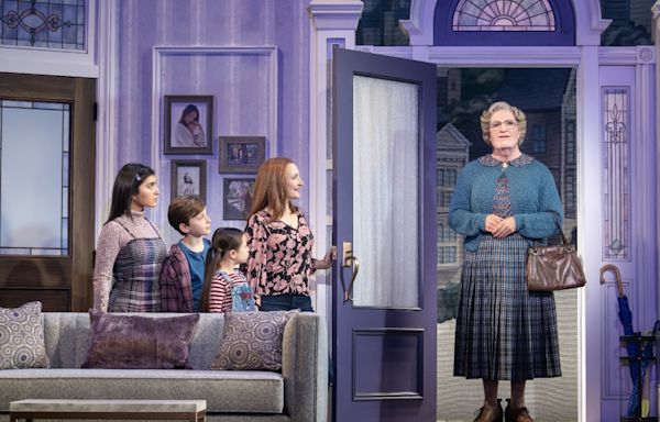 Review: MRS. DOUBTFIRE at Saenger Theatre