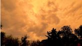 FOTOS: El cielo se pinta de rojo en CDMX y usuarios aseguran que es el Apocalipsis