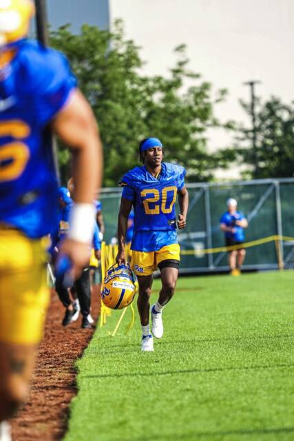 Pitt transfers 'Poppi' Williams, Tamon Lynum hope to make good in their new neighborhood