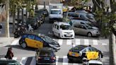 Increase the restricted area for traffic around Park Güell