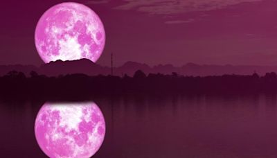 Strawberry Full Moon alignment with Summer Solstice: An astrological insight