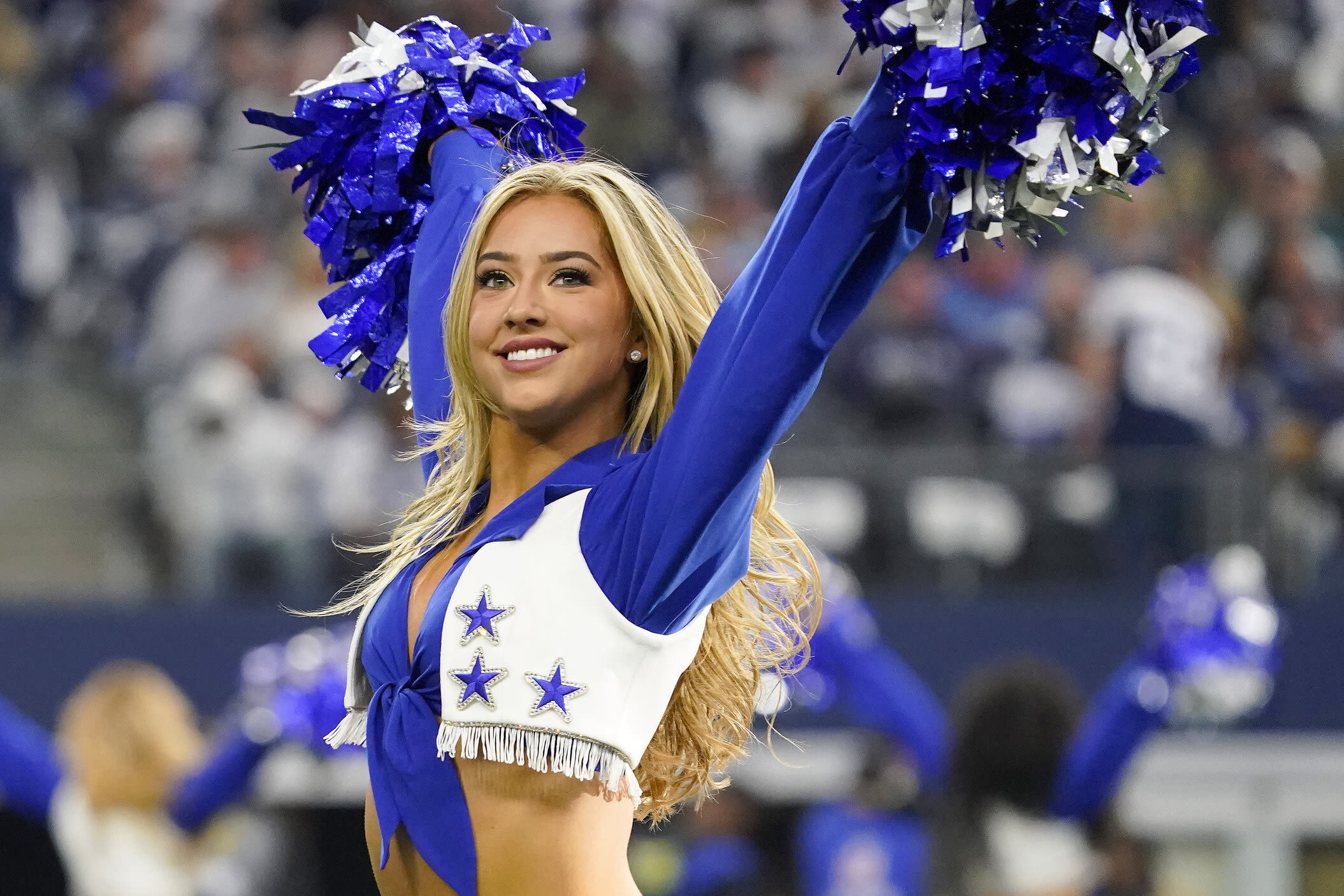 Meet 'America's Sweethearts,' the Dallas Cowboys cheerleading squad, in new Netflix docuseries