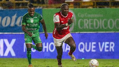 Rodallega se disculpa con Jenny Torres tras agresión de hinchas