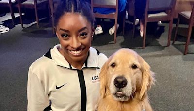 Simone Biles y sus compañeras cuentan con ‘cuatro adorables patitas’ de apoyo emocional