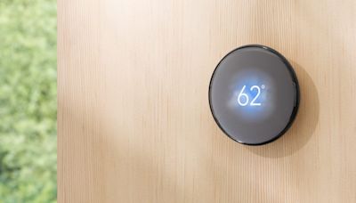 New Nest Learning Thermostat shows the weather & uses it to adjust the temperature