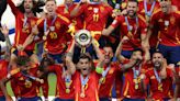 España conquista su cuarta Eurocopa al vencer 2-1 a Inglaterra en la final