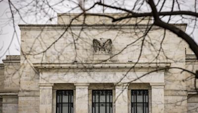 Fed officials at last meeting saw price pressures in decline, minutes show