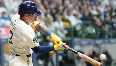 Joey Ortiz homers, drives in 4 runs, including winner in the 11th inning, as Brewers top Yankees 7-6