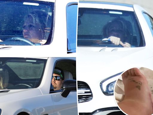 Britney Spears seen driving with injured foot, reunites with criminal boyfriend Paul Soliz after hotel drama