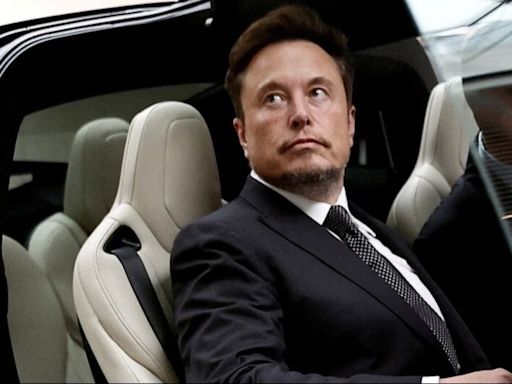 James Bond in real life: Elon Musk shows off driverless feature, says soon you may call your Tesla from anywhere