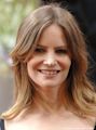 Jennifer Jason Leigh