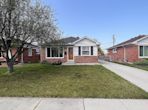 16152 Regina Ave, Allen Park MI 48101