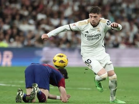 Real Sociedad vs Real Madrid: día, hora y dónde ver a Federico Valverde por la punta de LaLiga de España