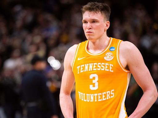 NBA Mock Draft: OKC Thunder Select Sharpshooting Wing Dalton Knecht in Lottery