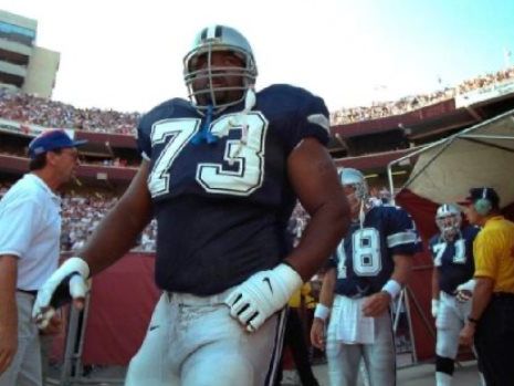 Muere leyenda de los Dallas Cowboys, Larry Allen, mientras vacacionaba en México