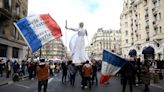 Francia se paraliza otra vez por la huelga sindical contra el proyecto de reforma jubilatoria de Macron