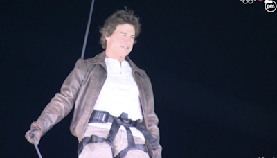 JO de Paris 2024 : L'entrée spectaculaire de Tom Cruise depuis le toit du Stade de France lors de la cérémonie de clôture