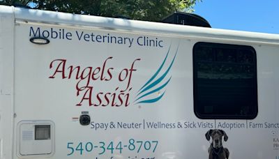 Pet clinic offers owners veterinary assistance at a discount