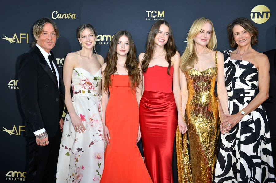 Nicole Kidman, Keith Urban’s Teen Daughters Make 1st Red Carpet Appearance