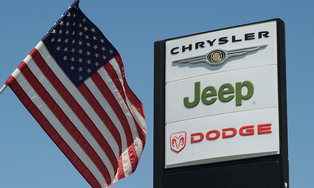 Chrysler, Jeep recall 1 million vehicles for malfunctioning rear cameras