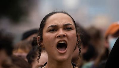 DIE NEUSTEN ENTWICKLUNGEN - Propalästinensische Proteste in den USA: Rund 300 Festnahmen an Columbia University in New York +++ Ausschreitung an Hochschule in Los Angeles