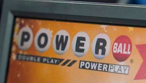 Powerball ticket sold in Mass. wins smaller prize as jackpot climbs to $935M