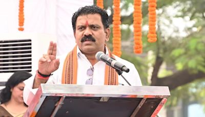 Raipur: Deputy CM Vijay Sharma Joins Sawan Jala Abhisheka Rituals, Devotees Gather In Large Numbers