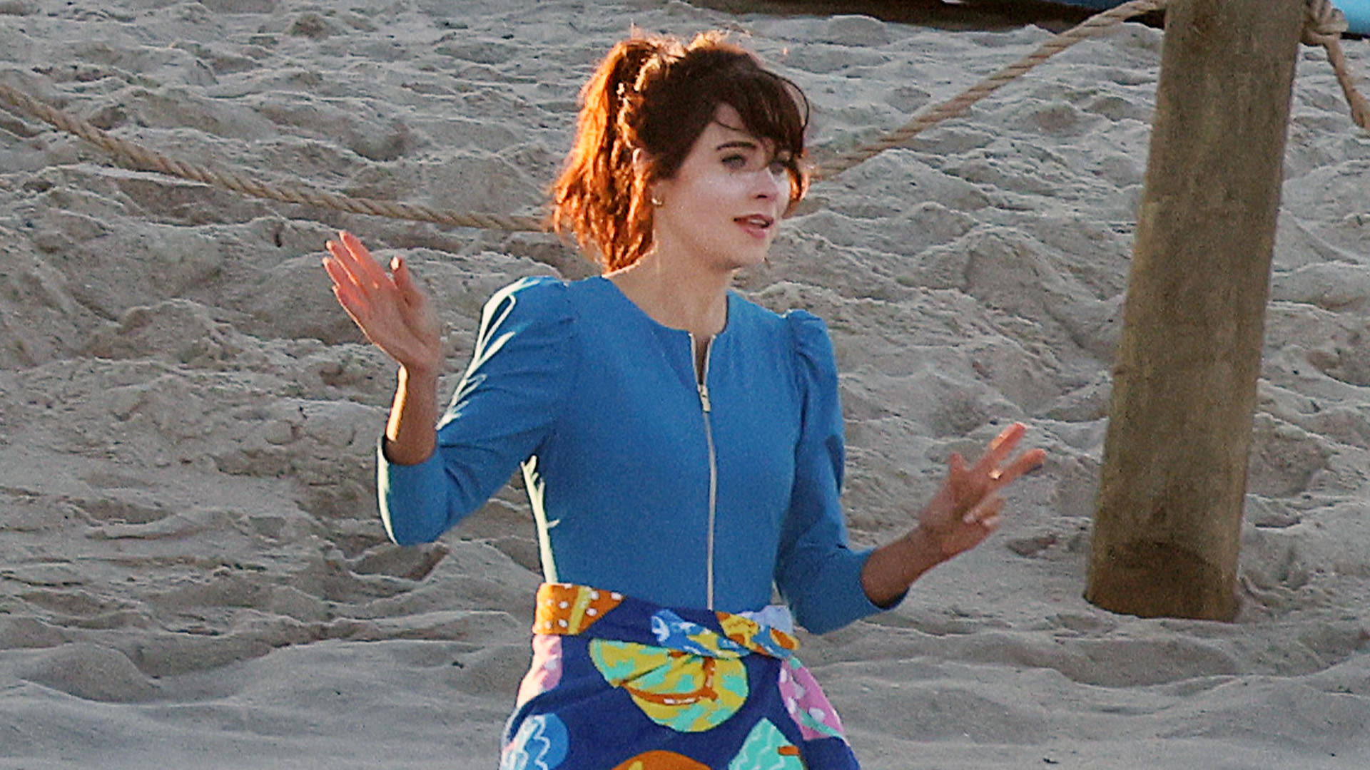 Zooey Deschanel rocks a bathing suit with Charlie Cox while filming Merv