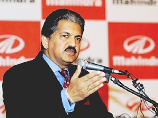 'This Exceeds My Wildest Expectations': Anand Mahindra On Thar Roxx SUV's Record 1.76 Lakh Bookings In Just One Hour