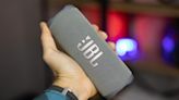 This Walmart deal turned the popular JBL Flip 6 into a best-seller once again