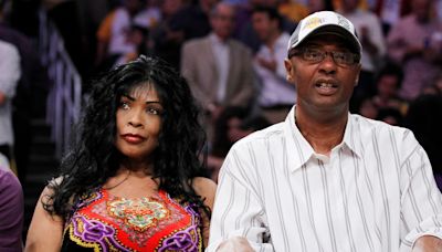 Ex-NBA player Joe 'Jellybean' Bryant, father of Kobe, dies at 69