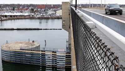 Why a catastrophic ship strike on a Maine bridge is unlikely