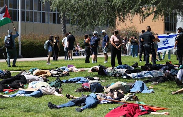 Cal Poly students, faculty show solidarity for Palestine with die-in on Dexter Lawn