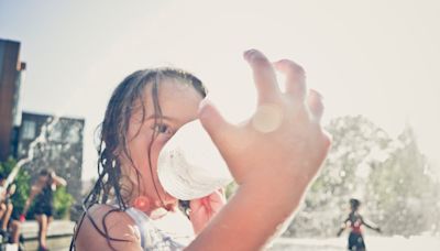 Nueve consejos para afrontar una ola de calor con niños