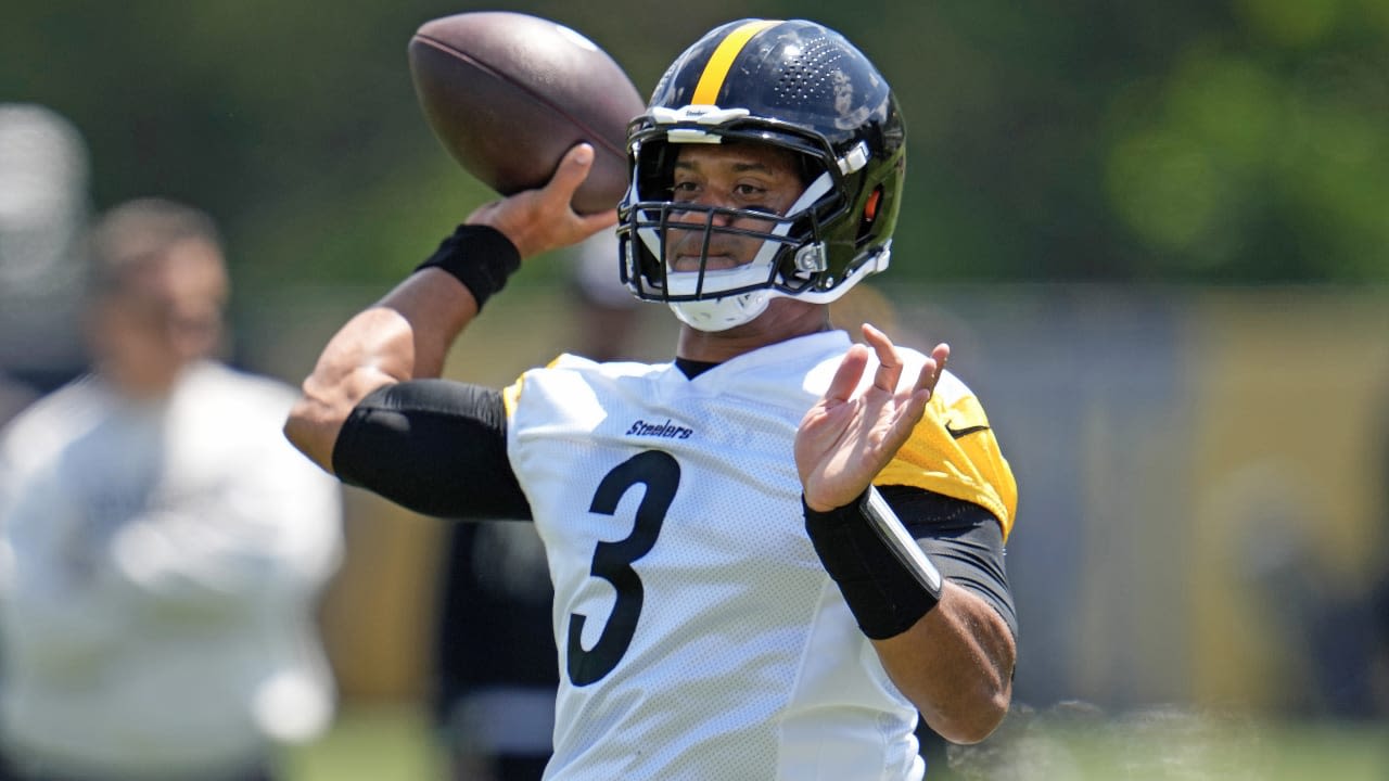 Steelers QB Russell Wilson held out of practice with calf tightness